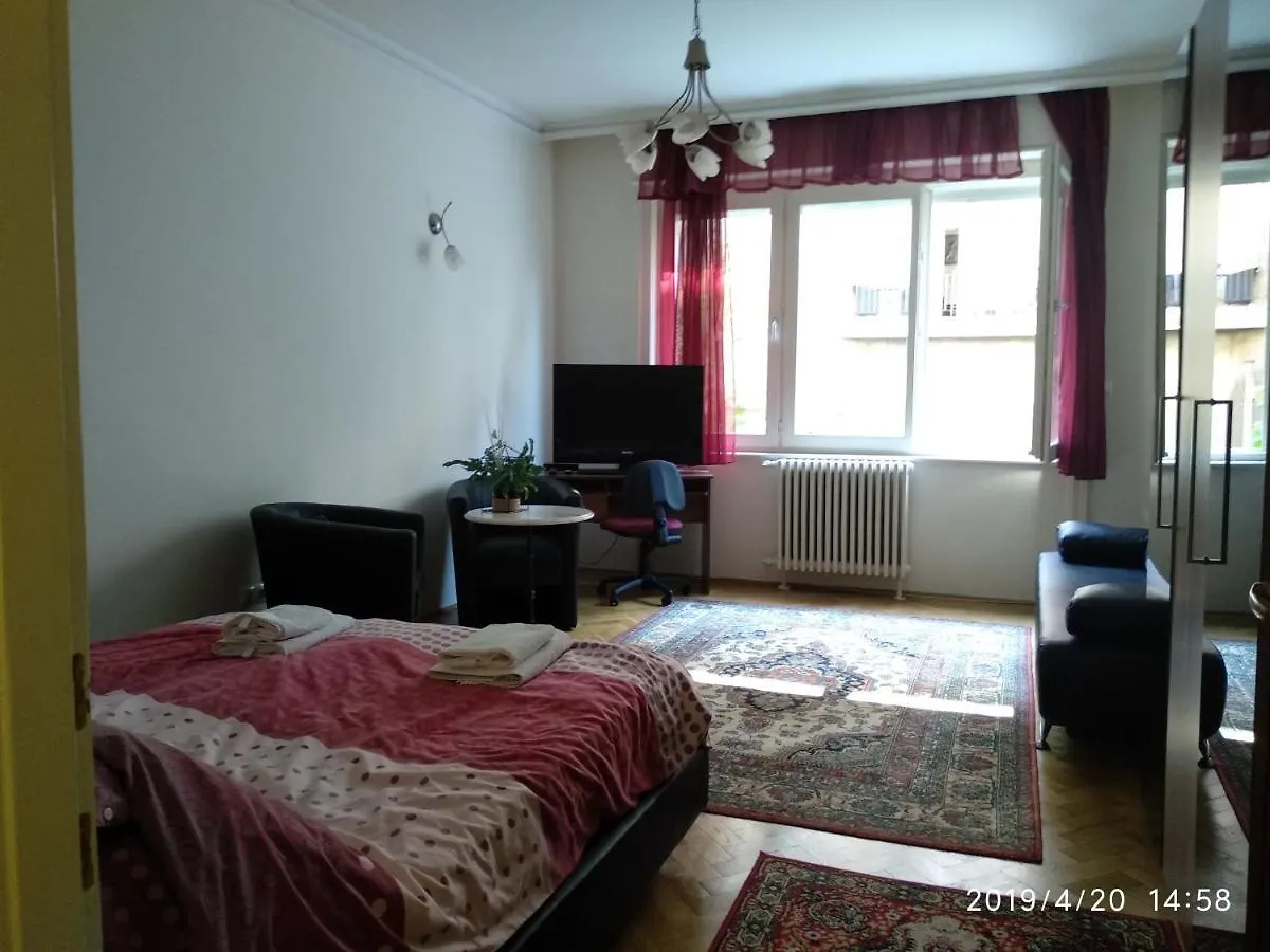 Apartment Gyoengyi Apartman Budapest