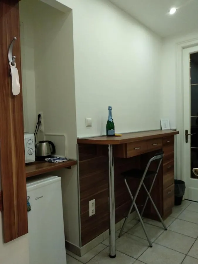 Apartment Gyoengyi Apartman Budapest